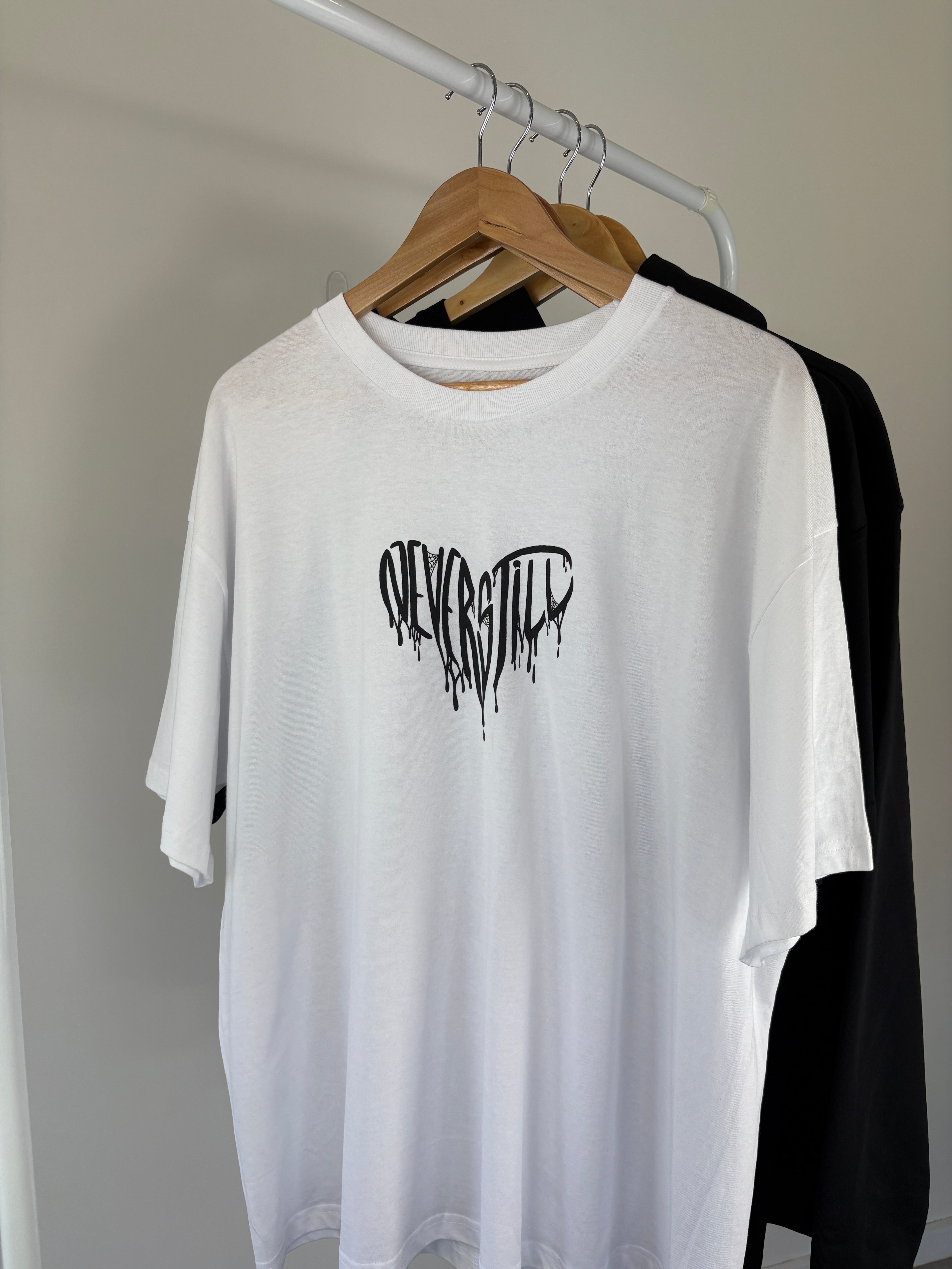 BLEEDING HEARTS TEE // WHT
